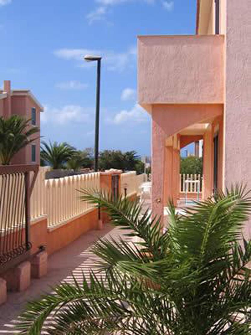 Апарт готель Residenza Sul Mare Валледорія Екстер'єр фото
